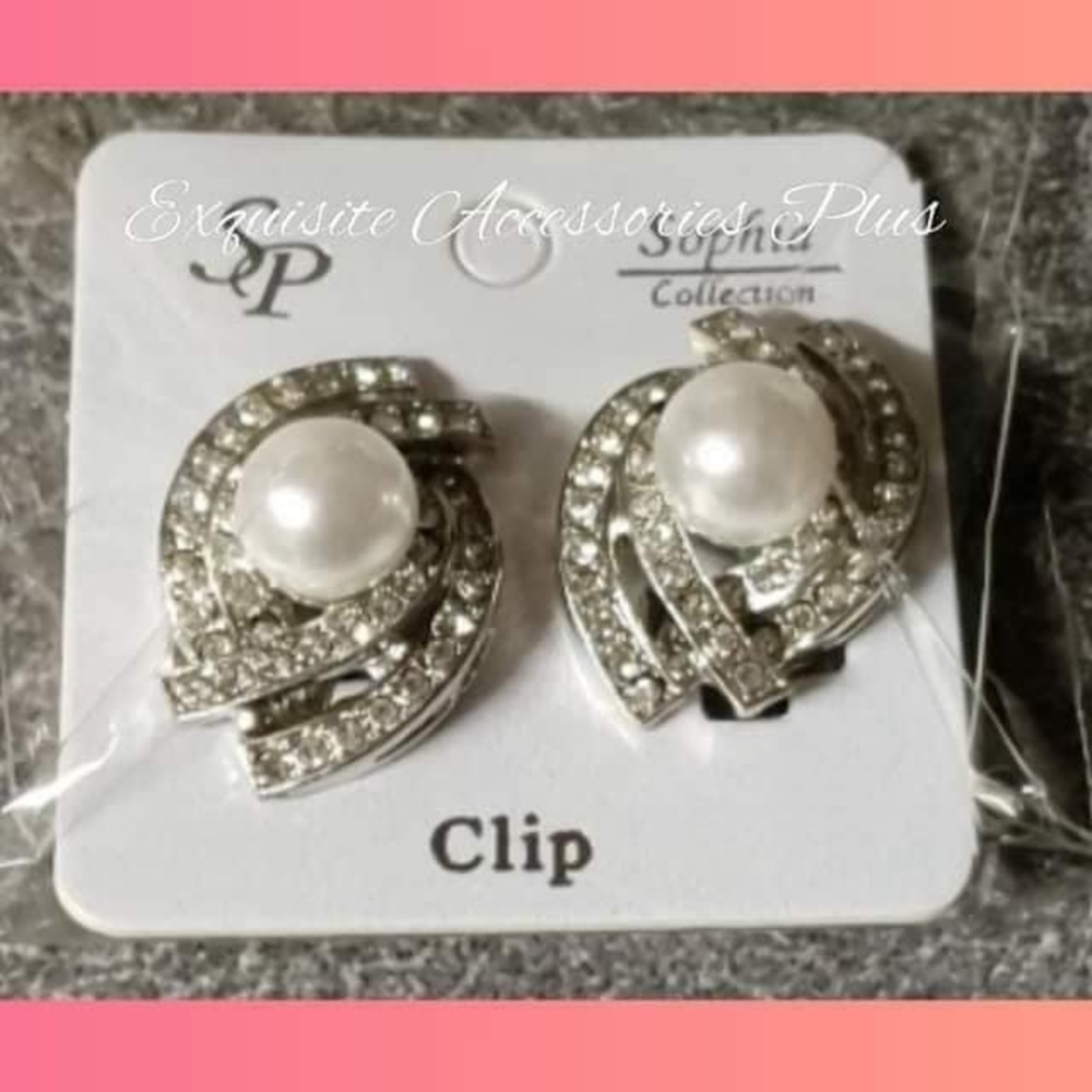 Pearl Rhinestone Earrings: Clip On